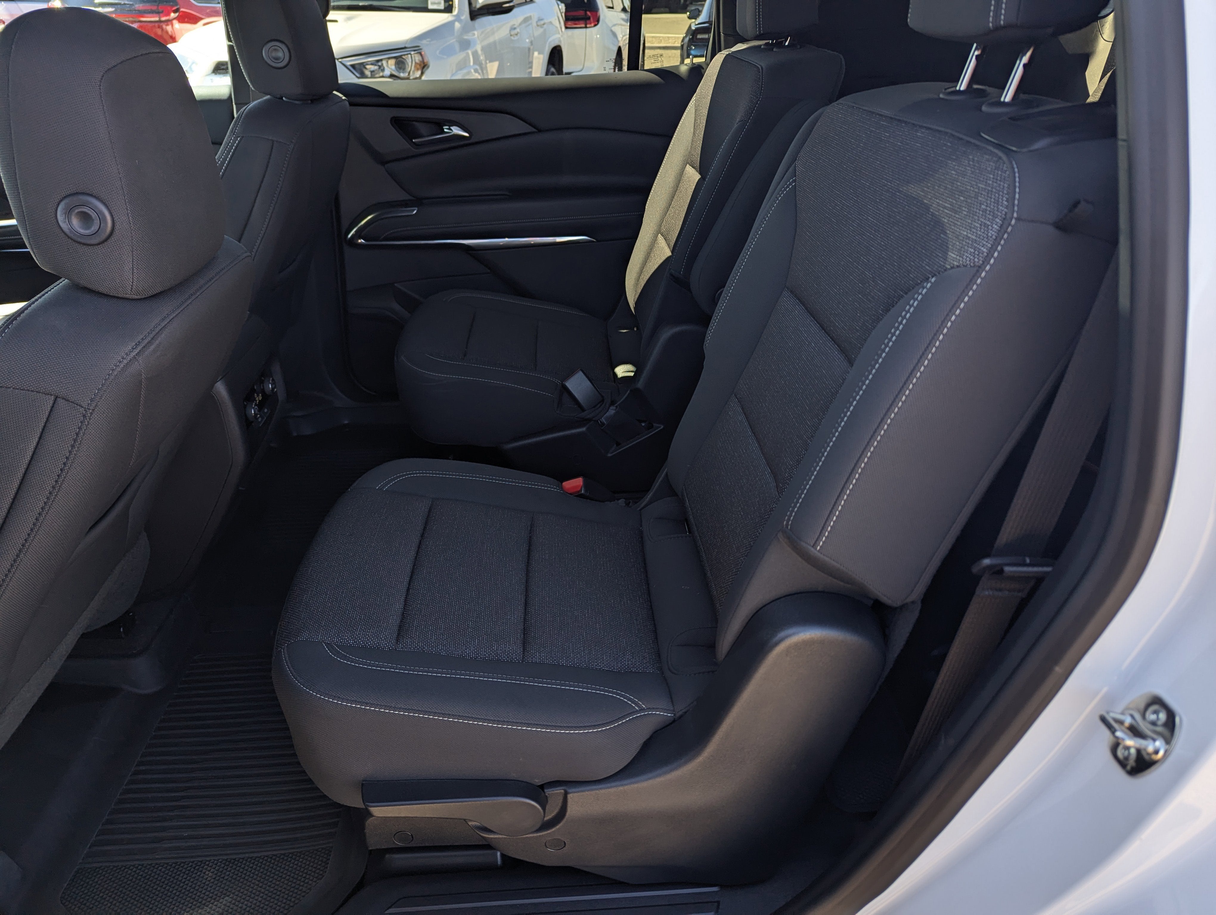 2026 Chevrolet Traverse AWD LT