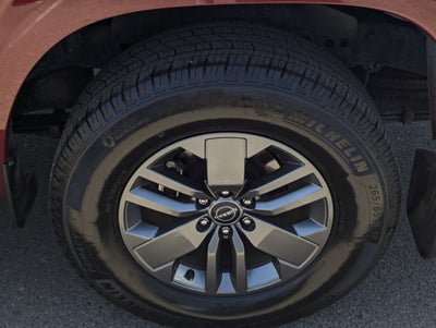 2025 Nissan Frontier SV