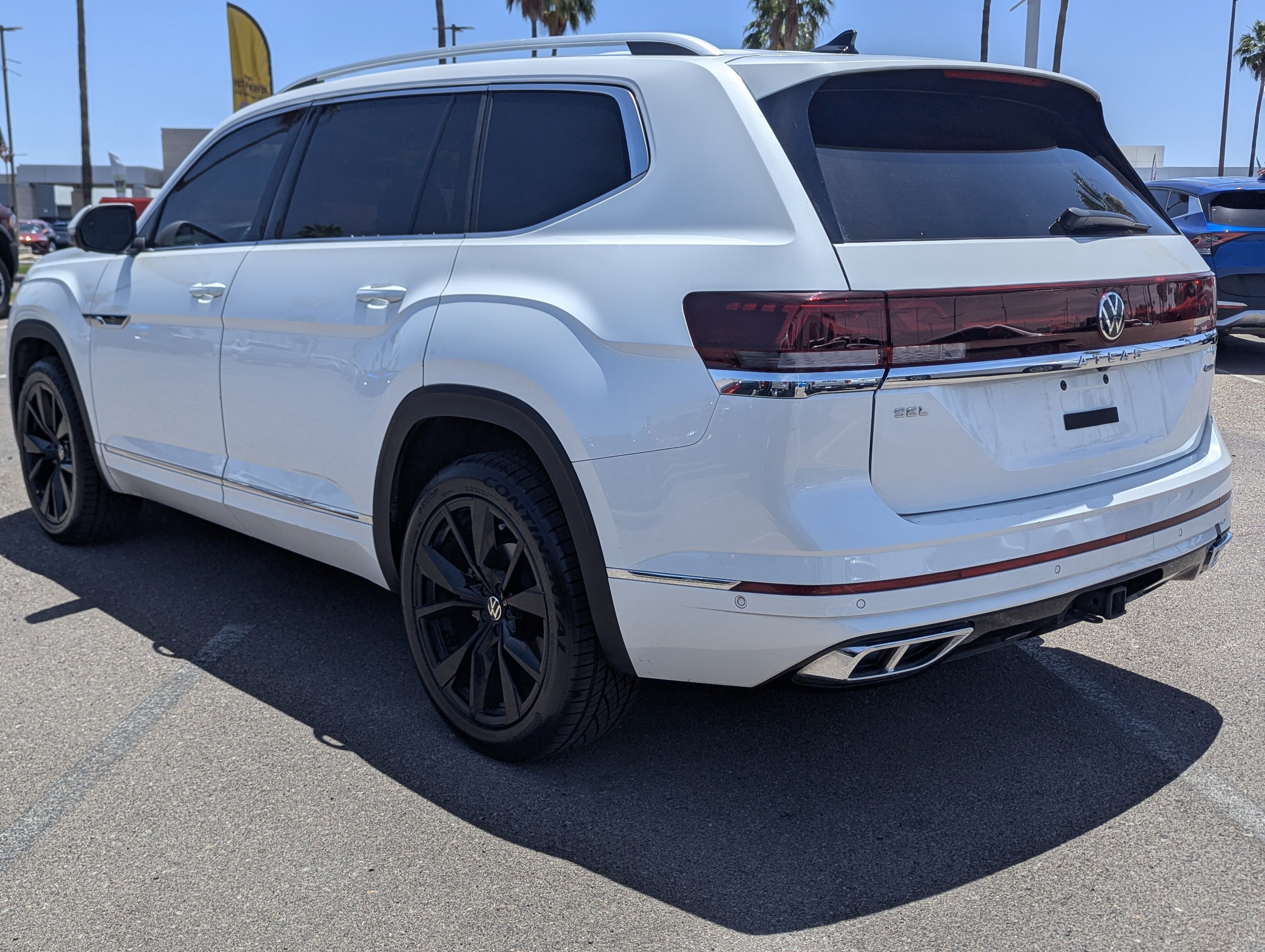 2024 Volkswagen Atlas 2.0T SEL Premium R-Line