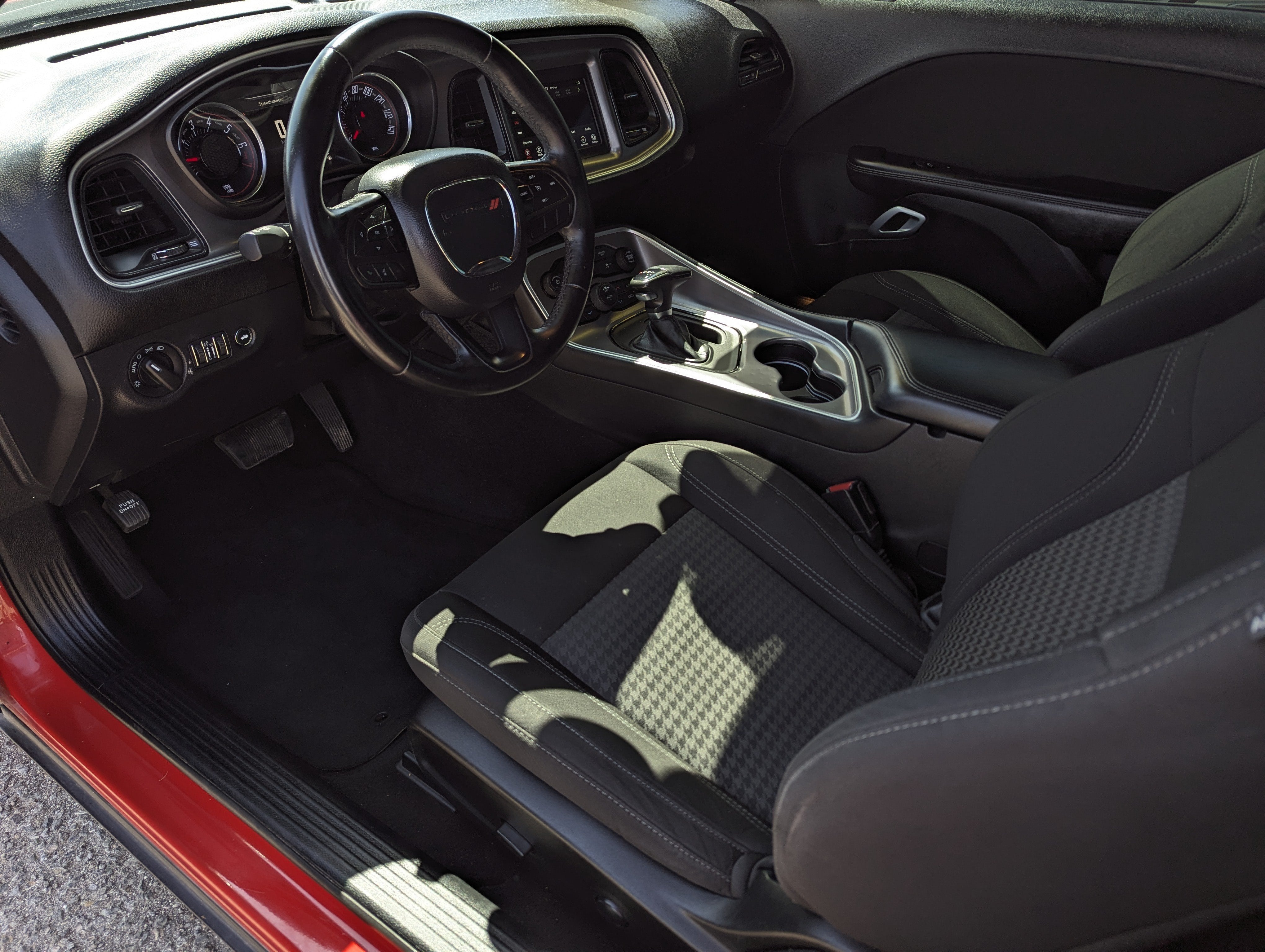 2022 Dodge Challenger SXT