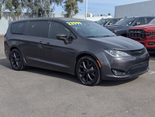 2019 Chrysler Pacifica Touring Plus
