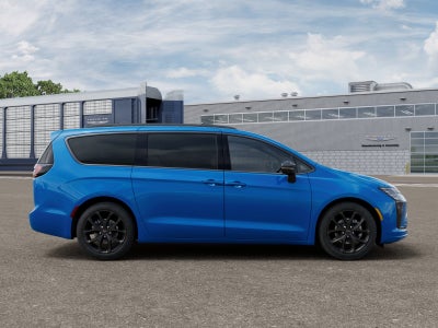 2027 Chrysler Pacifica Limited