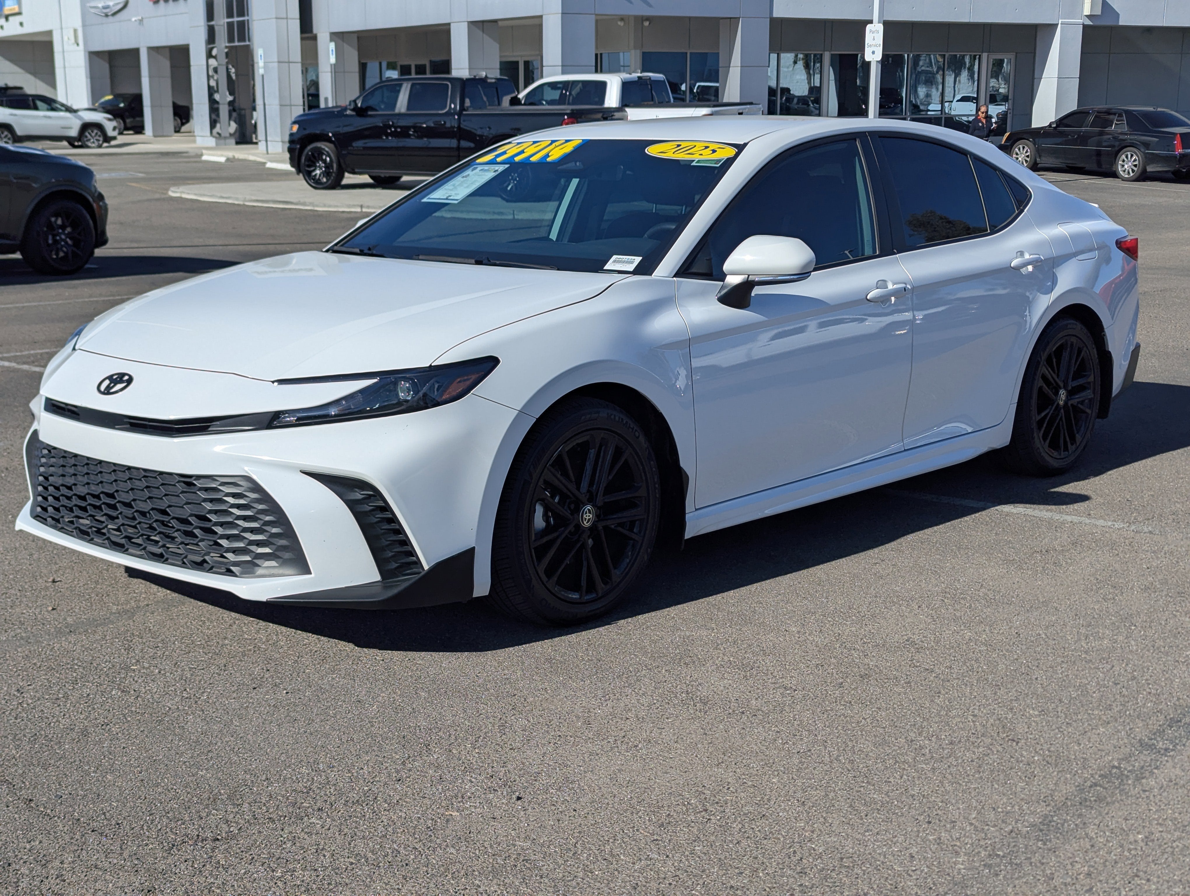 2025 Toyota Camry SE