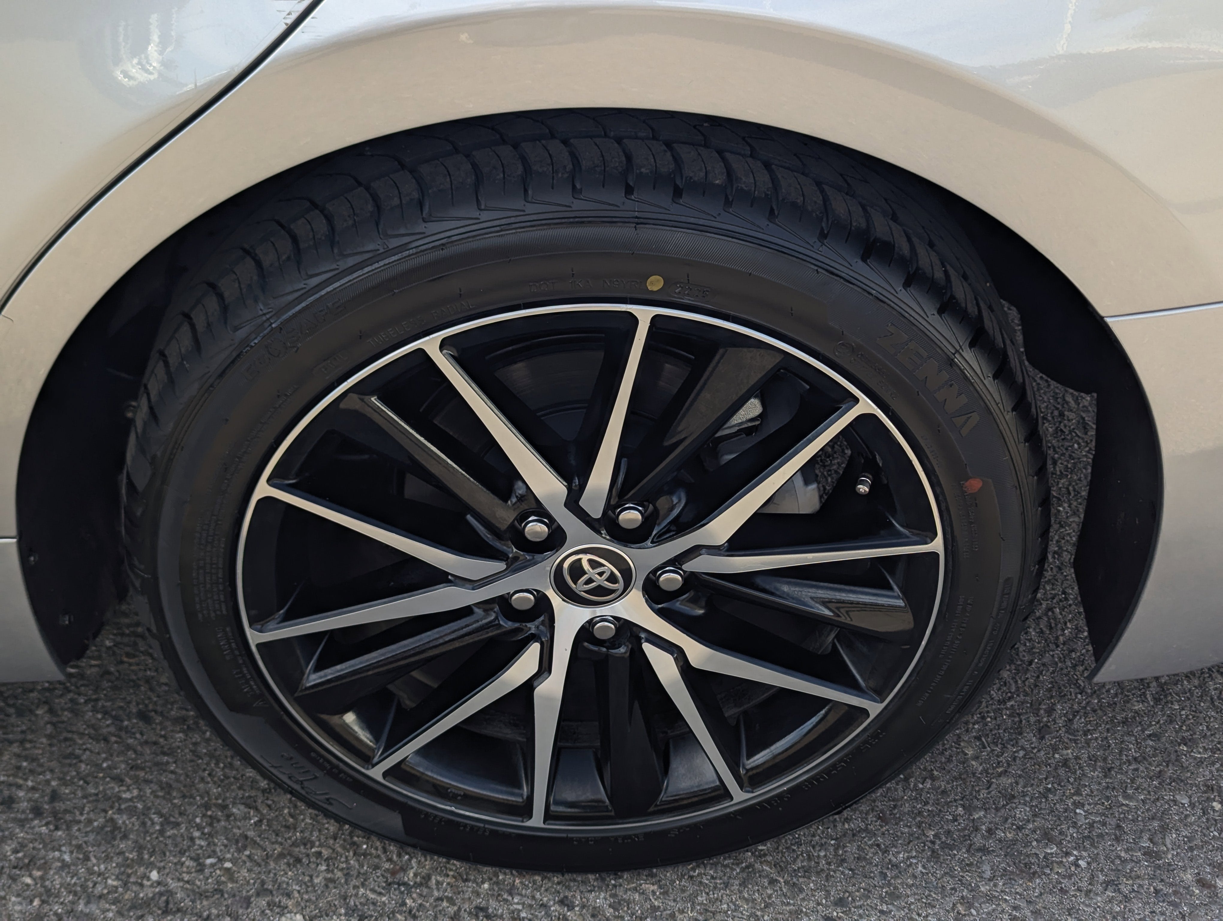 2024 Toyota Camry SE