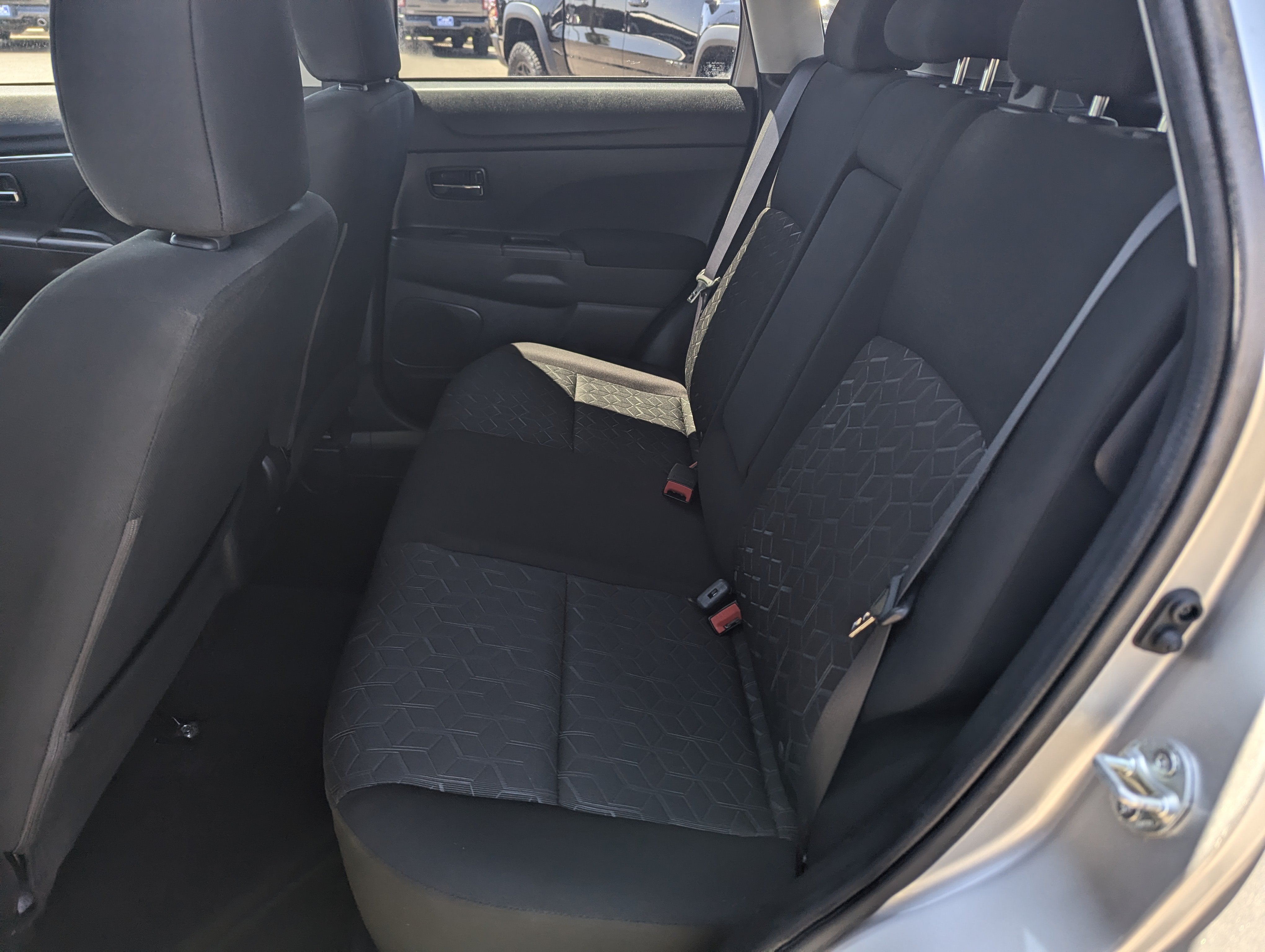 2024 Mitsubishi Outlander Sport ES